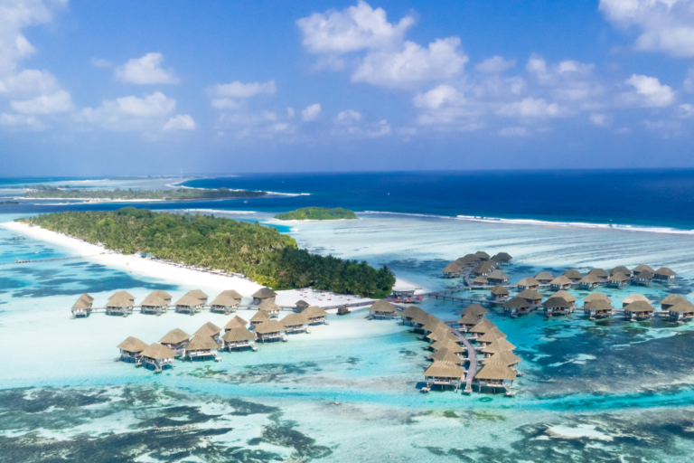 Read more about the article Maldives Vacation 2020 – The Best Luxury Resorts