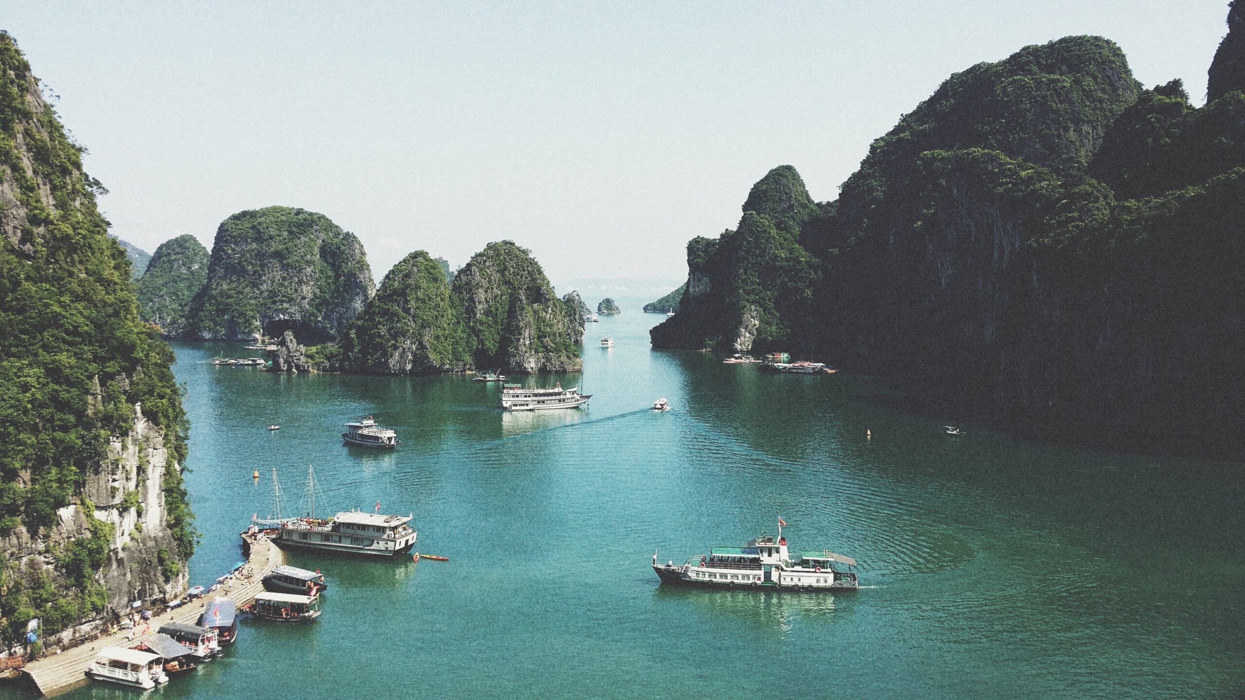 Read more about the article Immersive Experiences in Vietnam