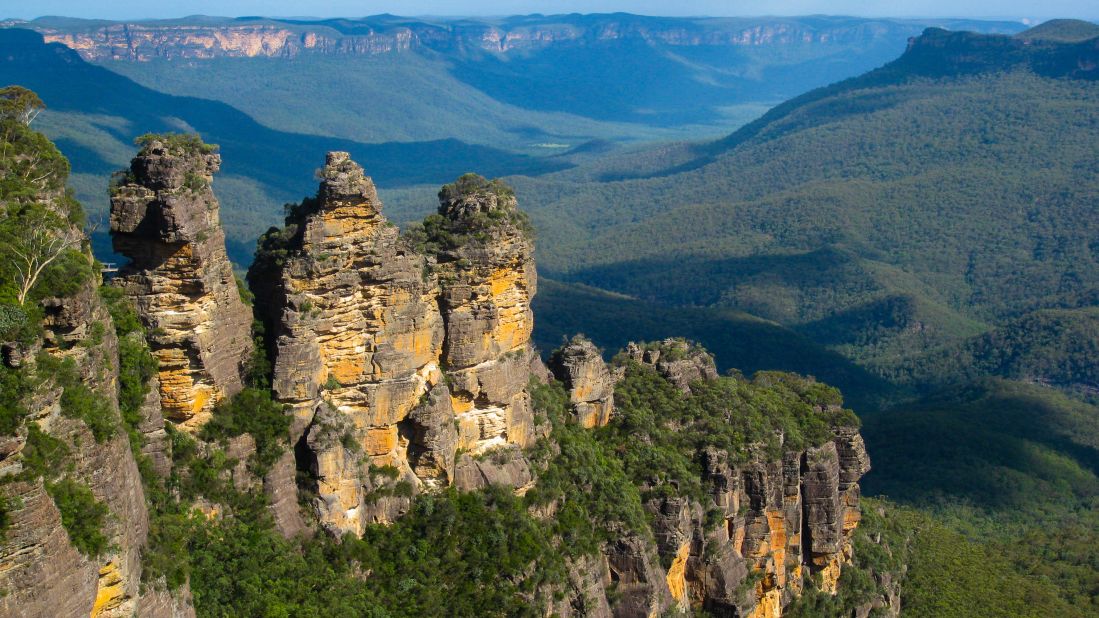 Read more about the article Top 50 Famous Attractions in Australia You Should Definitely Visit in 2024