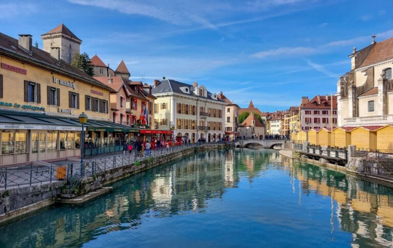 Read more about the article 12 Best Things To Do In Annecy, France 2024