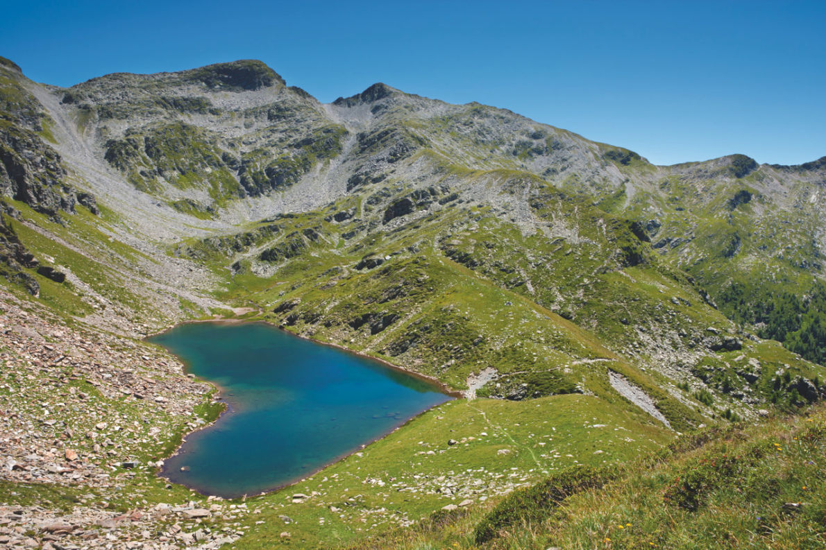 Lagh de Calvaresc Lake