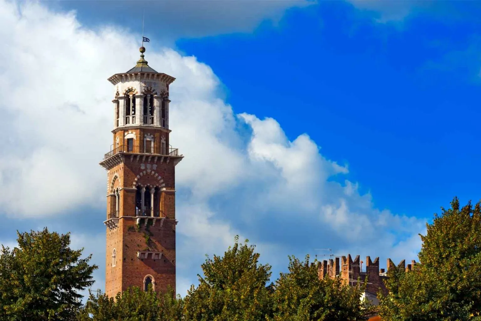 Torre Dei Lamberti