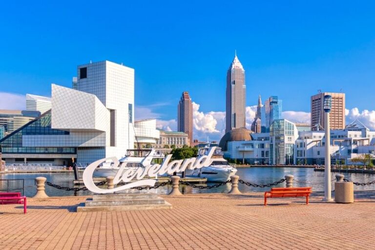 Read more about the article 23 BEST THINGS TO DO IN CLEVELAND, OHIO IN 2024