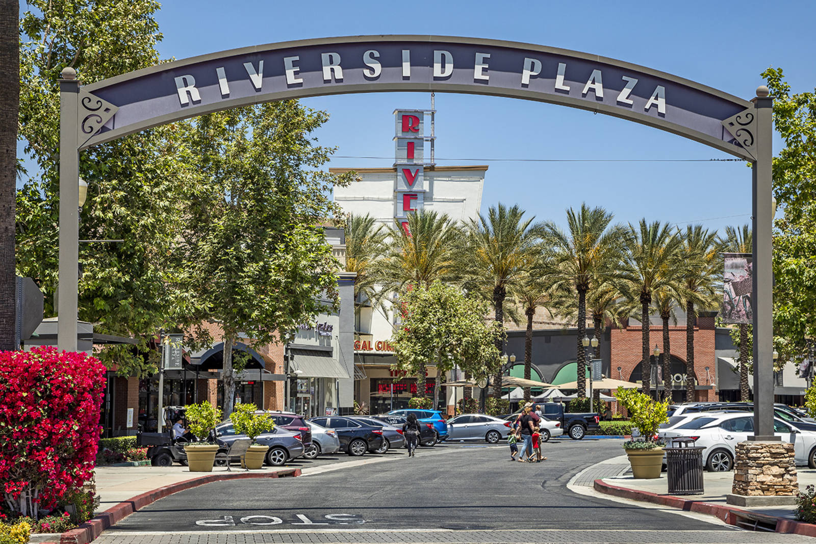 Shop and Dine at Riverside Plaza