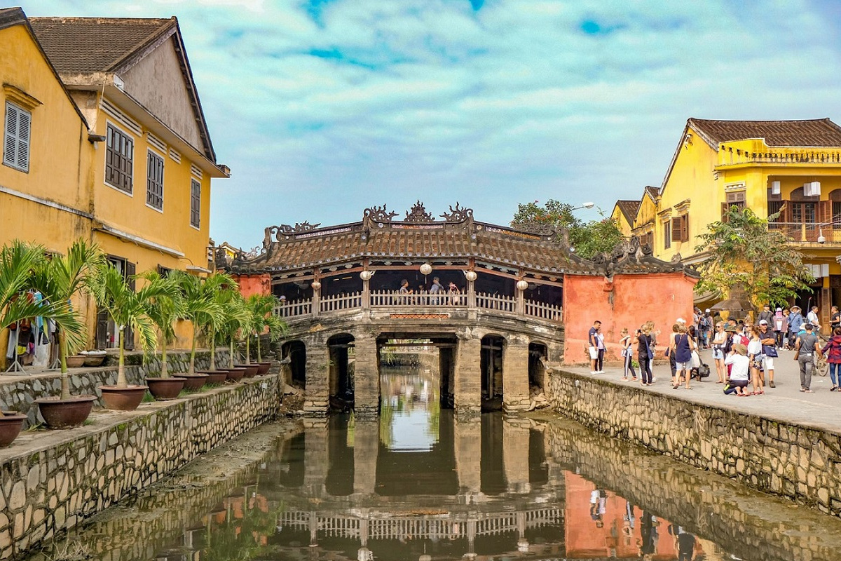 Explore the Ancient Town of Hoi An